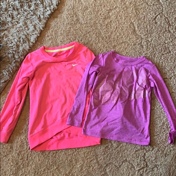 2 girls Nike shirts. - Picture 1 of 4